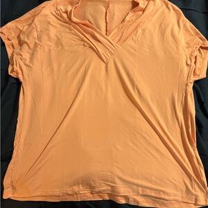 Women's V-Neck Short Sleeve Top - Peach